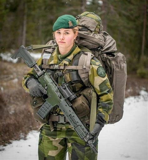 Pin By Ivan C On Soldiering Military Women Female Soldier Military Special Forces