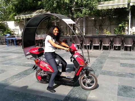 India Made Solar Electric Hybrid Scooter Power Bike Solar Power Scooter Photo Galleries