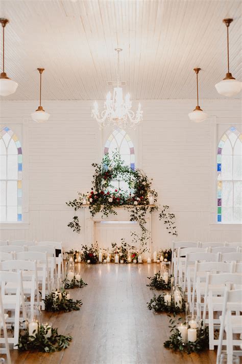A Sure Way To Make Your Wedding Ceremony Stand Out Winter Wedding