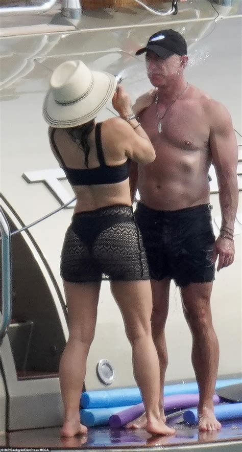 Amazon Billionaire Jeff Bezos And His Bikini Clad Girlfriend Lauren Sanchez Canoodle On A Yacht