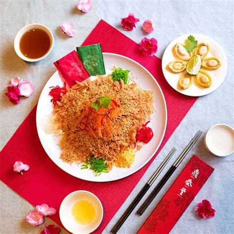 Din tai fung restaurants can now be found in japan, singapore, china, taiwan, indonesia, korea, malaysia, usa, hong kong and australia. Yee Sang: our top 5 for CNY 2020 and how to do the ...