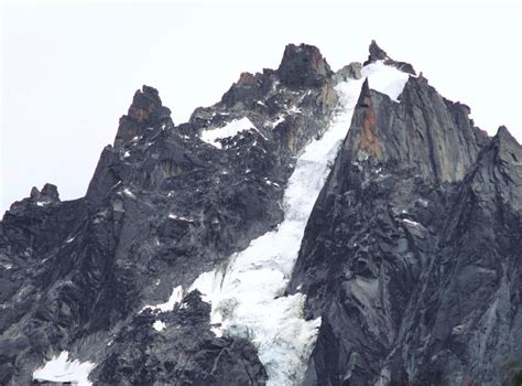 Police Find Body In Search For Three Mountaineers Missing On Mont Blanc