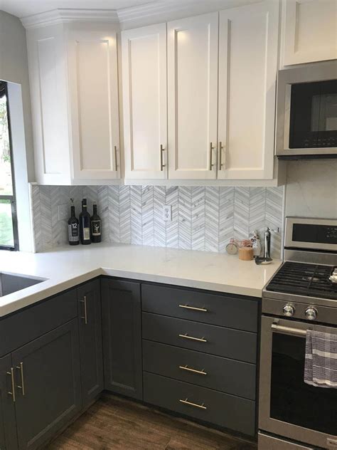 There's a reason white kitchen cabinets have been a favorite of designers and homeowners for years. High End Kitchen Cabinets Lexington Ky 2021 ...
