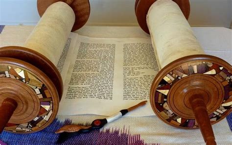 2 Torah Scrolls Stolen From Hawaiian Synagogue The Times Of Israel