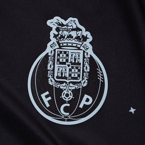 Porto vector logo and icons in ai, eps, cdr, svg, png formats. FC Porto on Twitter: "3 camisolas, o mesmo simbolo. Qual ...