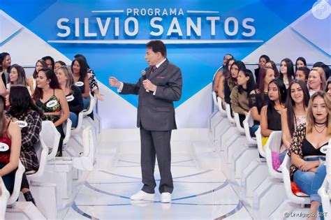 Silvio santos grava próximo programa de pijama. Silvio Santos ostenta novo visual na TV, conta grande ...