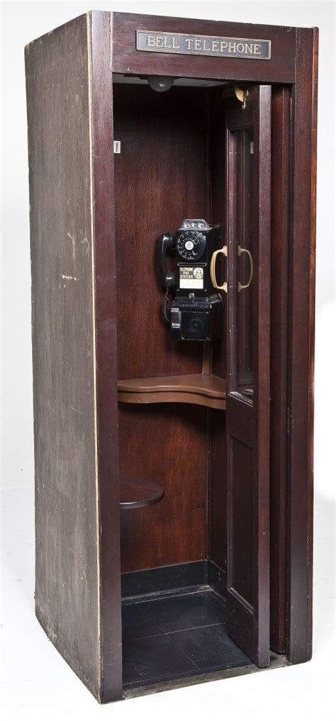 Bell Telephone Booth Circa 1950 May 17 2014 Cordier Auctions