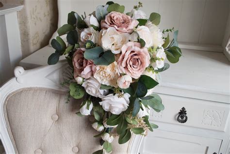 Luxury Dusky Pink Trailing Teardrop Wedding Bouquet Etsy Uk Flower
