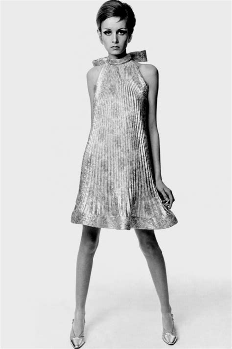Twiggy Wearing Every 60s Fashion Trend Ever — Zeitgeist