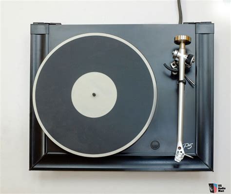 Rega P5 Turntable W The Superb Rb 700 Tonearm And Benz Ace Cartridge