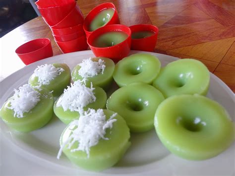 Pilihan kuih muih minum petang yang sedap & mudah buat. SelagiAdaGula: kuih lompang pandan.....untuk minum petang