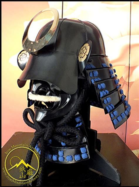 samurai helmet kabuto with blue lace color toyotomi clan gashira class katanas for sale
