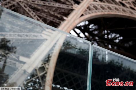 Glass Walls Not Metal Fencing To Surround Eiffel Tower