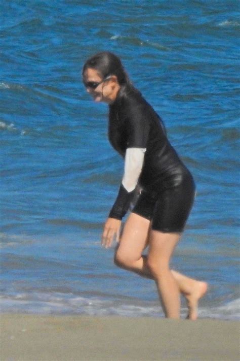 Jennifer Garner In A Wetsuit At A Beach In Malibu 07132020 Hawtcelebs