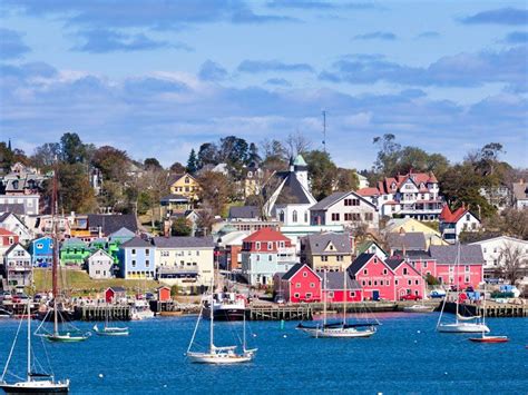10 Beautiful Small Towns In Canada Tripstodiscover Nova Scotia Travel Canada Towns Visit