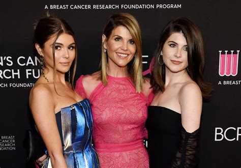 Blessed Olivia Jade Calls Lori Loughlin Her Best Friend In Mothers