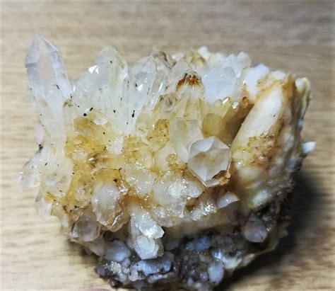 Mineralesdb Cuarzos De Cruces Barakaldo Bizkaia