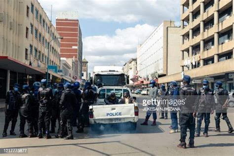 Zimbabwe Police Photos And Premium High Res Pictures Getty Images