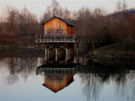 La casa sul lago offers 4 accommodations. La casa sul lago del tempo | E' il 14 Aprile 2004! No! E ...