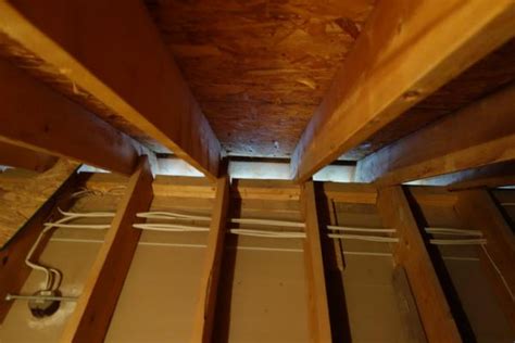 Insulating and air sealing a garage typically costs less than a few hundred dollars and can be easily accomplished as a diy weekend project. How To Insulate Garage Ceiling With Room Above - 1500 ...
