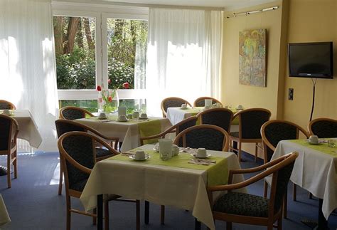 Deutsche bank's haitham ghattas is optimistic about asian #spacs, telling @scmpnews that the key regional exchanges recognise the opportunity for spac listings. APPART-HOTEL Bad Godesberg - Schlehenweg 6, 53177 Bonn-Bad ...