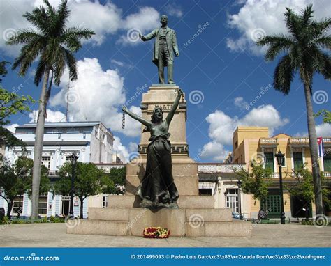 La Estatua De La Libertad De Los Asesinatos En Cuba Foto De Archivo