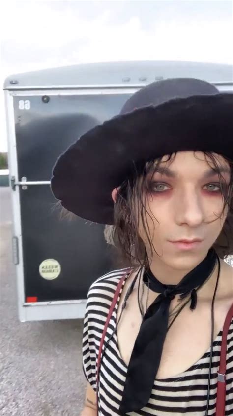 Pin On Palaye Royale