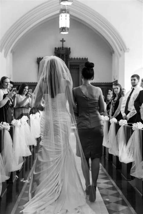 Mother Of Bride And Walk Down The Aisle Wedding Things Wedding Day Another Man Walking Down