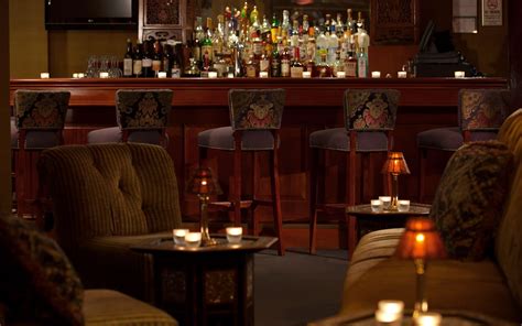 venetian room bar lounge at hotel lombardy