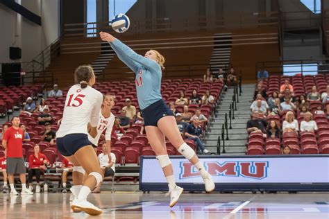 Volleyball Team Opens Wcc Play Lmu This Week