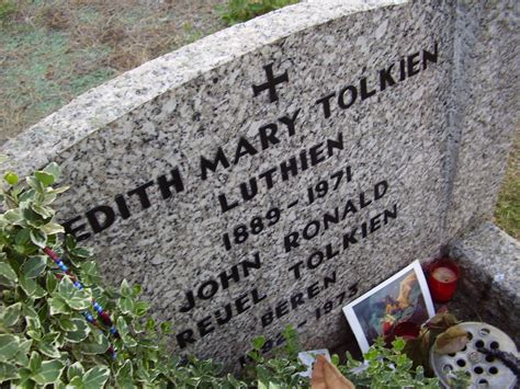 For all things tolkien, the lord of the rings, the hobbit, silmarillion, and more. File:Tolkien's grave.jpg - Wikimedia Commons