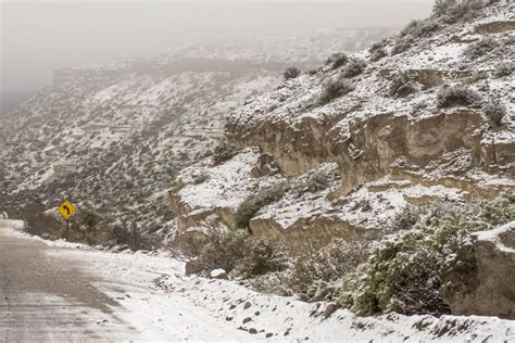 A las 18 hs ingresará un frente frío, expresó. Fotogalería: La nieve en Paso Córdoba | ANR :: Agencia de ...