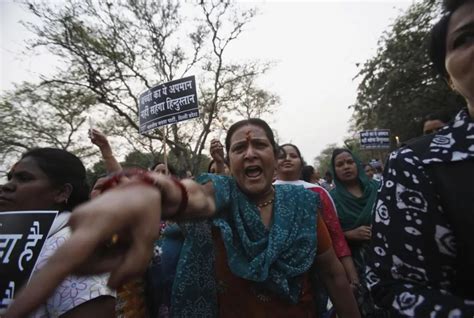 印度为强奸案紧急修法