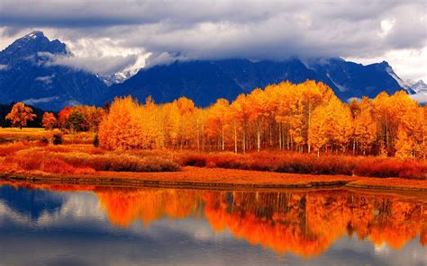 66 Autumn Landscape Wallpaper