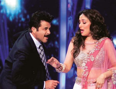 Anil Kapoor And Madhuri Dixit Nene Romance On Jhalak Dikhhla Jaa Finale Top Stories News