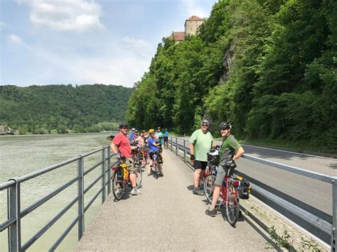 Danube Bike Path Nights Classic Biketours Com