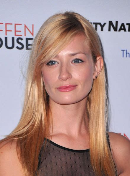 Beth Behrs Hairstyles Uk