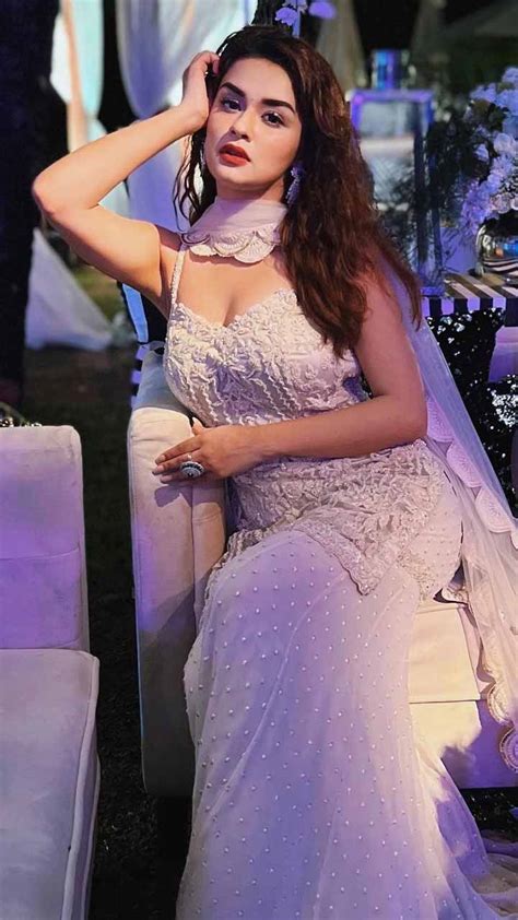 Top More Than 162 Avneet Kaur White Dress Super Hot Vn