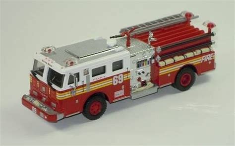 Buffalo Road Imports Seagrave Fdny Fire Truck 71 Or 69 Fire