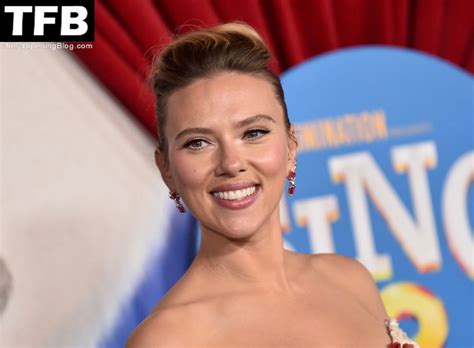 Scarlett Johansson Looks Beautiful At The Premiere Of Illuminations