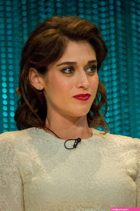 Leaked Lizzy Caplan Naked Photos Viral Porn Pics