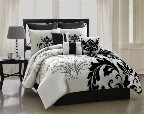 Choosing Black And White California King Bedding Sets