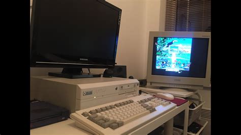 Commodore Amiga 4000 1992 Using It In 2014 Online Internet Radio