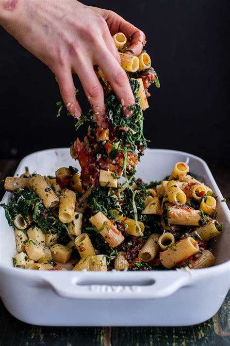 16 bolitas de mozzarella 3 lonchas de jamón serrano 2 a 3 tomates secos aceite de. La mejor pasta horneada de cuatro quesos, tomates secos al ...