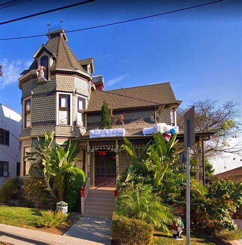 Queen Anne Style Traditional Victorian Era House In Angelino Heights