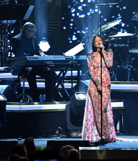 James Corden On Rihanna Grammys Performance Rihanna Cancels Due To