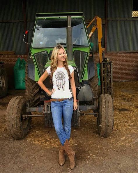 Girls With Trucks Tractors By Razin Cane Country Girls Tractor My Xxx Hot Girl