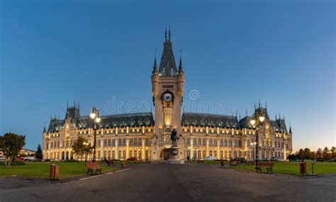 Palace Of Culture Of Iasi At Sunset Stock Photo Image Of Green