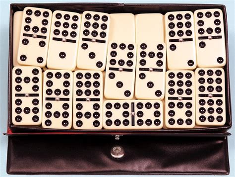 Dominoes Classic Double 9 Professional Set Of 55 Black Case Board