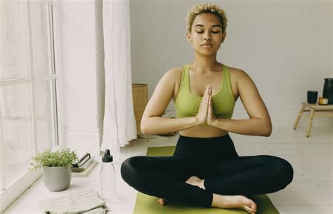 Yogic Breathing Techniques How To Breathe In Yoga Womens Fitness